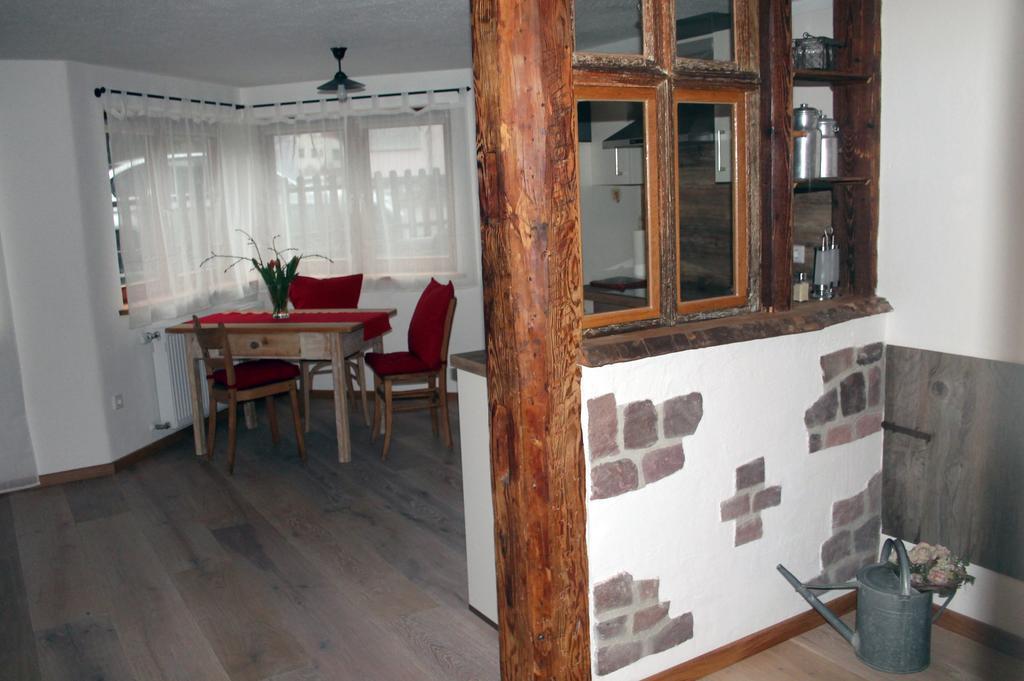 Haus Am Bergli Lejlighed Herbolzheim Værelse billede